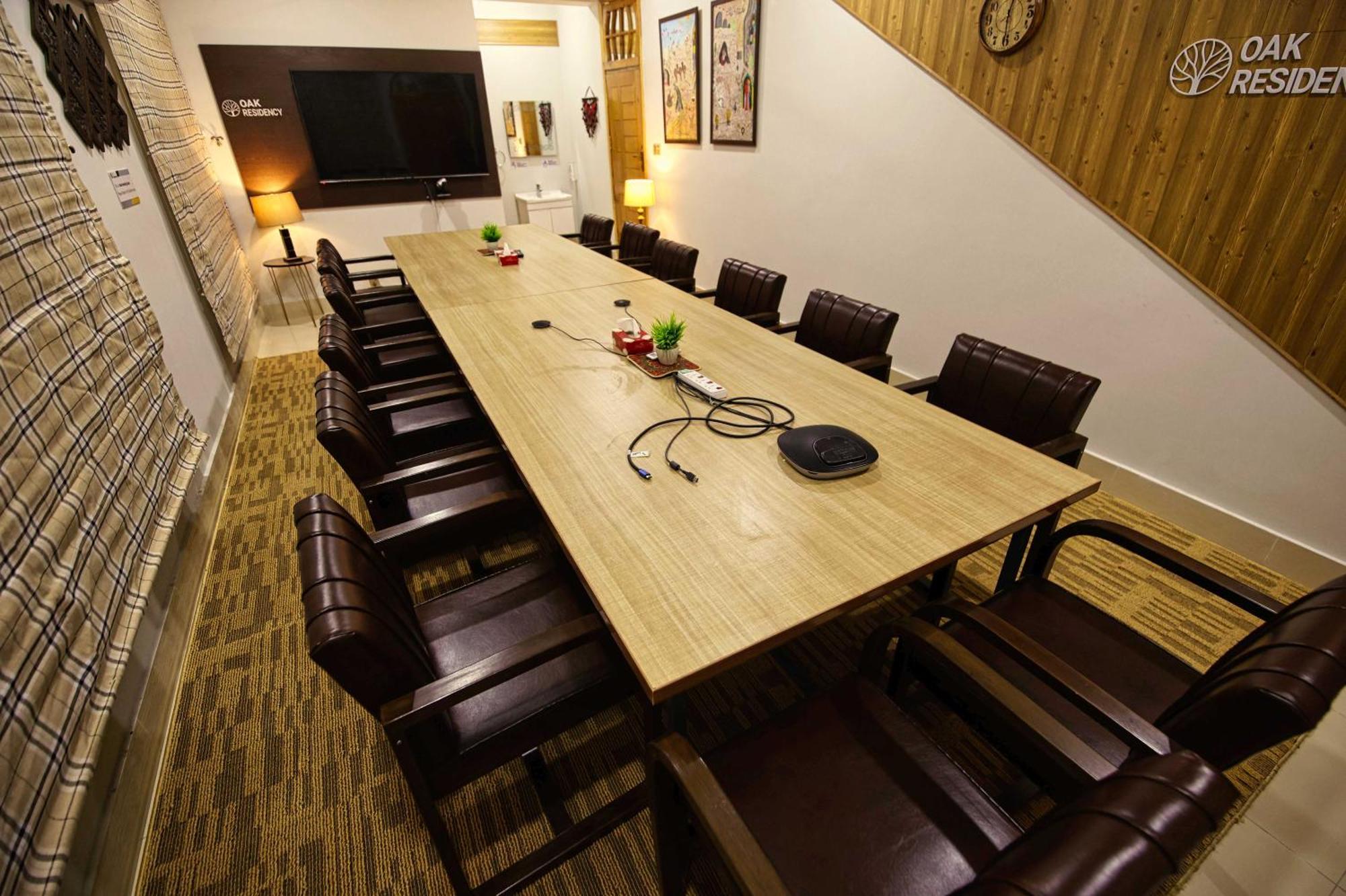 Hotel Oak Residency Gilgit Zewnętrze zdjęcie