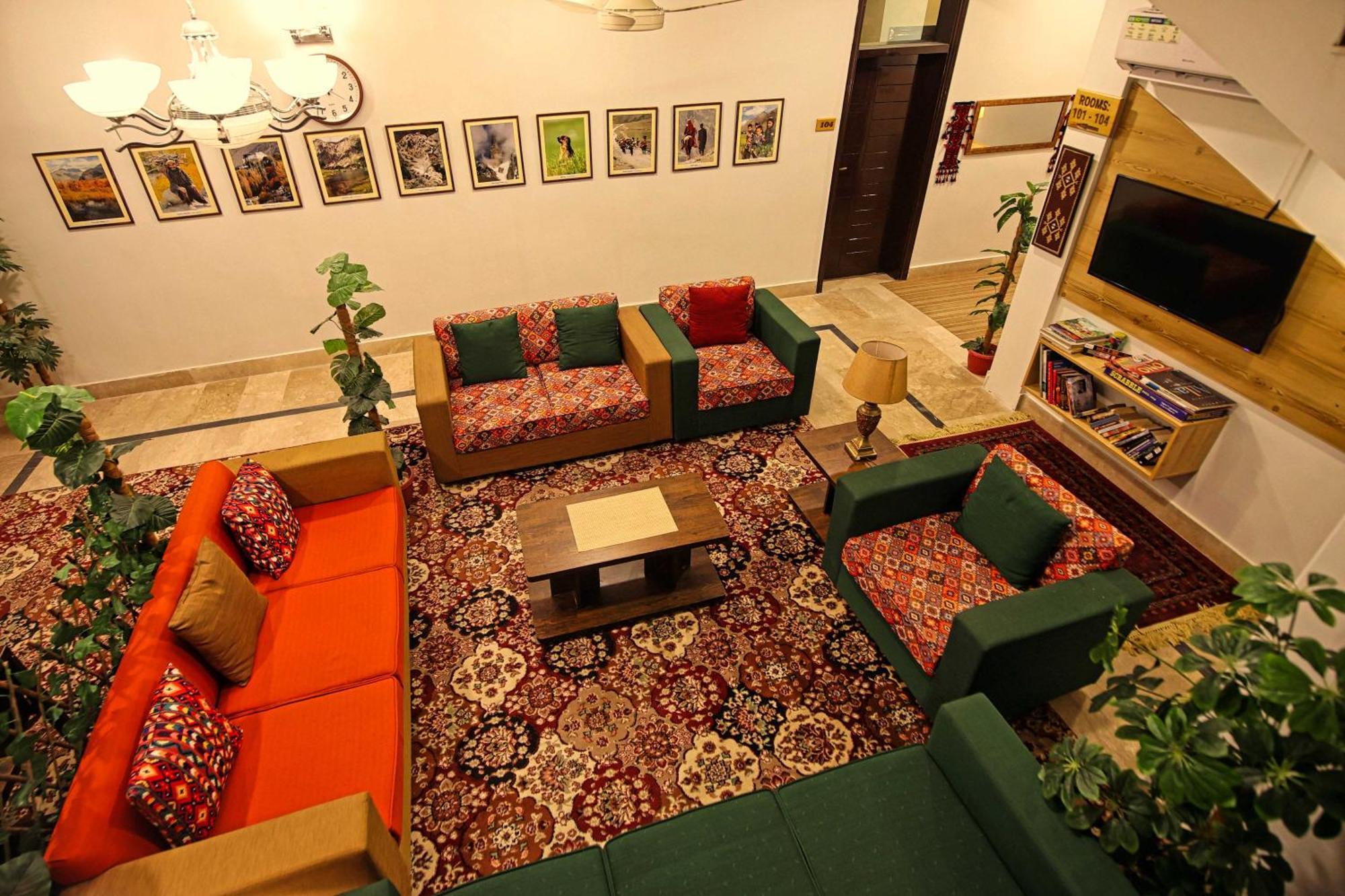 Hotel Oak Residency Gilgit Zewnętrze zdjęcie